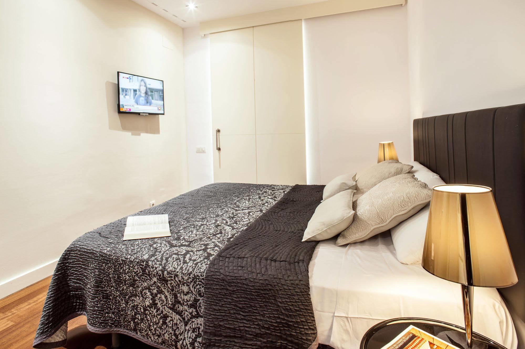 Aspasios Paseo De Gracia Apartments Барселона Екстер'єр фото